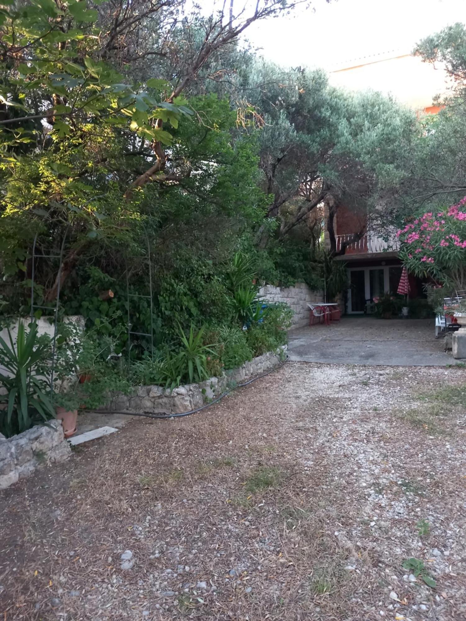 Leo Apartment Makarska Exterior photo